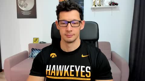 Brutus K online show from November 16, 8:31 am