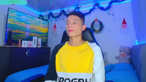 BRYAM INDEPENDENT MODEL online show from December 3, 11:57 pm