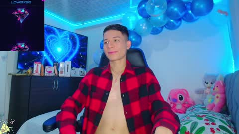 BRYAM INDEPENDENT MODEL online show from January 17, 12:53 am