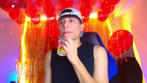 BRYAM INDEPENDENT MODEL online show from September 15, 2:11 am