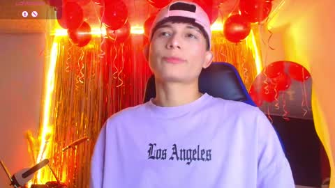 BRYAM INDEPENDENT MODEL online show from September 27, 1:10 am