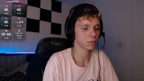 bryamado online show from October 22, 2:12 am