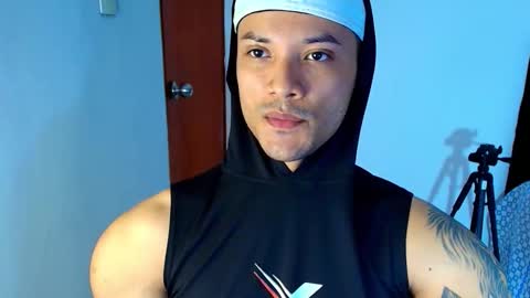 Snapshot of bryan_boy_ chatting on November 1, 10:34 pm bryan online show from November 1, 10:34 pm