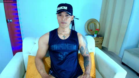 Snapshot of bryan_boy_ chatting on April 6, 12:30 am bryan online show from April 6, 12:30 am