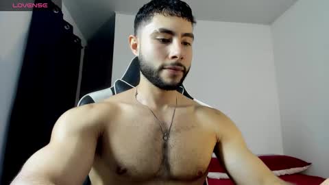 bryan_oficials online show from December 3, 2:41 am