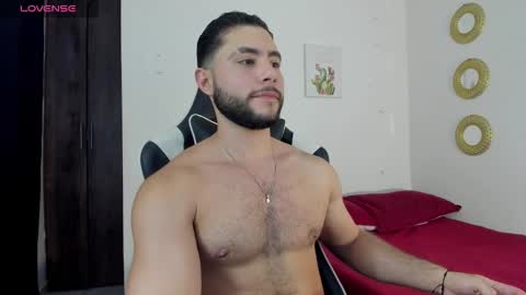 Snapshot of bryan_oficials chatting on March 29, 7:14 pm bryan_oficials online show from March 29, 7:14 pm