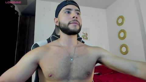 Snapshot of bryan_oficials chatting on May 3, 11:22 pm bryan_oficials online show from May 3, 11:22 pm