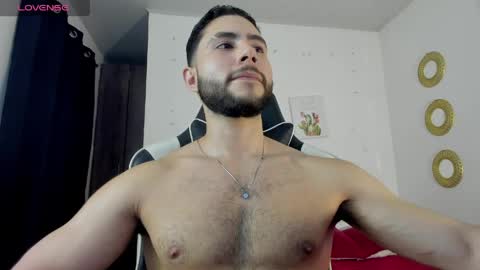 Snapshot of bryan_oficials chatting on May 12, 1:36 am bryan_oficials online show from May 12, 1:36 am