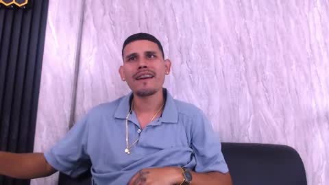 Snapshot of bryan_pirs chatting on June 7, 7:17 pm Bryan online show from June 7, 7:17 pm