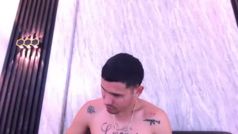 Snapshot of bryan_pirs chatting on June 15, 11:34 am Bryan online show from June 15, 11:34 am