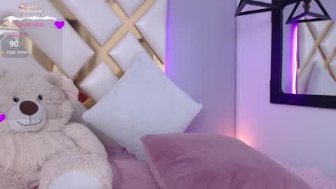 Becky Anders  online show from December 17, 11:39 am