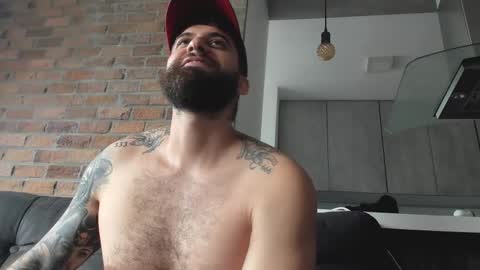 Snapshot of bryson_jace1 chatting on November 23, 8:19 pm Bryson Jace online show from November 23, 8:19 pm