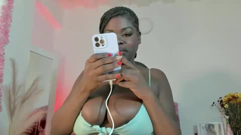 Snapshot of brytany05 chatting on March 1, 4:47 am hot online show from March 1, 4:47 am