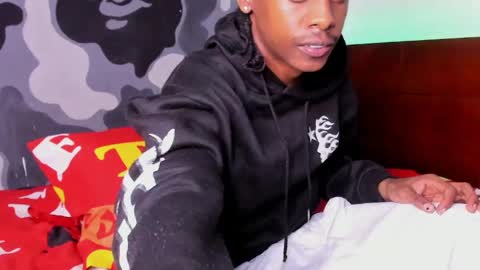 Snapshot of bryxon777 chatting on May 20, 12:11 pm BRYSON online show from May 20, 12:11 pm