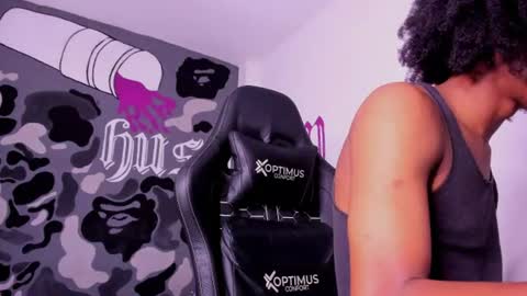 Snapshot of bryxon777 chatting on June 12, 4:28 pm BRYSON online show from June 12, 4:28 pm