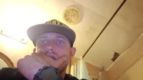 Snapshot of bspells58 chatting on June 19, 8:29 am bspells58 online show from June 19, 8:29 am