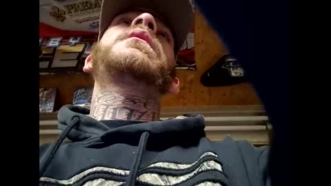 Snapshot of btown3095 chatting on November 1, 2:35 am btown3095 online show from November 1, 2:35 am