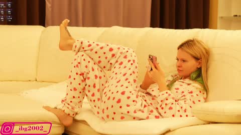 Bubble  gum  online show from January 30, 1:11 am