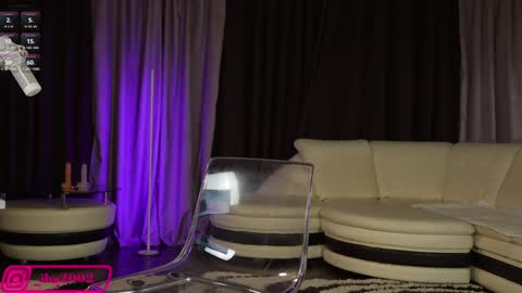 Bubble  gum  online show from February 7, 1:36 am