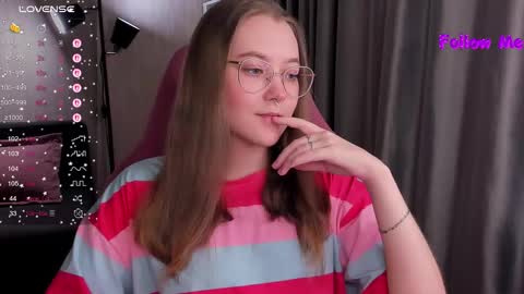 Snapshot of bubble_bunny chatting on February 12, 11:22 pm Ruby online show from February 12, 11:22 pm