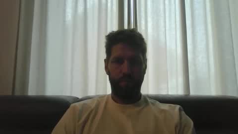 bubblebee1982 online show from October 15, 7:30 am