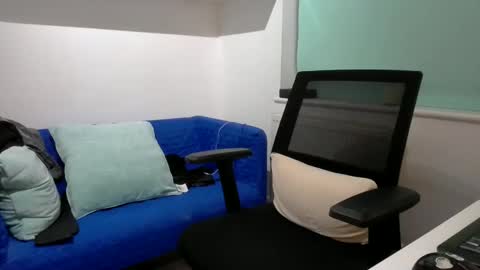 Snapshot of bubblebumdave chatting on December 17, 4:24 pm Bubblebum online show from December 17, 4:24 pm