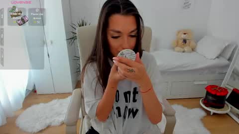 Snapshot of bubbledoll7 chatting on May 11, 7:25 am bubbledoll7 online show from May 11, 7:25 am