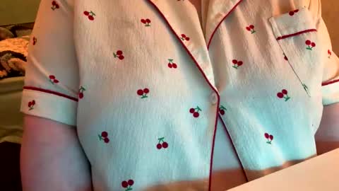 bubblegirl online show from March 29, 8:14 am