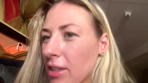 Snapshot of bubblesxxx615xxx601 chatting on May 7, 10:48 pm bubbles online show from May 7, 10:48 pm