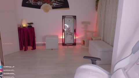 BubbleJereth online show from September 26, 2:48 am