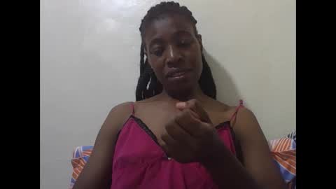Snapshot of bubbly_jocyce chatting on May 22, 9:04 am talisha online show from May 22, 9:04 am