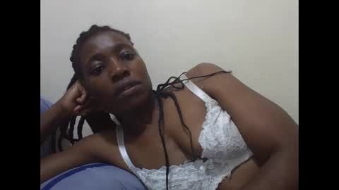 Snapshot of bubbly_jocyce chatting on May 27, 7:38 am talisha online show from May 27, 7:38 am