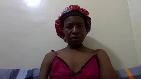 Snapshot of bubbly_jocyce chatting on June 11, 8:56 am talisha online show from June 11, 8:56 am