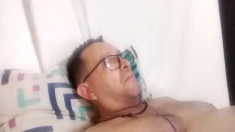 Snapshot of buchs32 chatting on October 18, 5:21 am buchs32 online show from October 18, 5:21 am