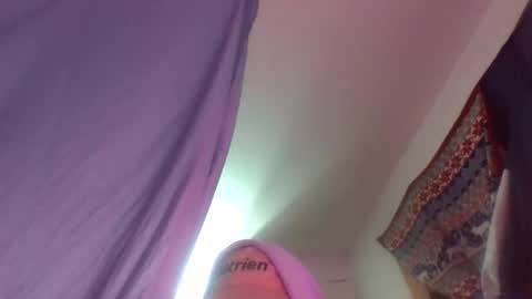 buckoykang online show from February 18, 2:46 pm