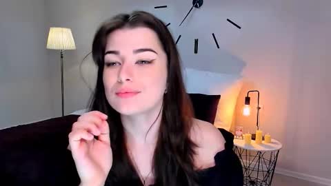 Ari online show from February 13, 1:40 pm