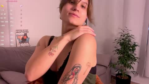 Mira  online show from June 1, 7:26 pm