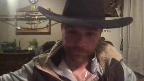 Snapshot of buckwild69204 chatting on January 7, 10:41 pm buckwild69204 online show from January 7, 10:41 pm