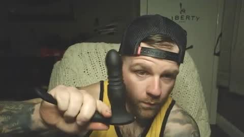 Snapshot of buckwild69204 chatting on February 10, 11:45 pm buckwild69204 online show from February 10, 11:45 pm