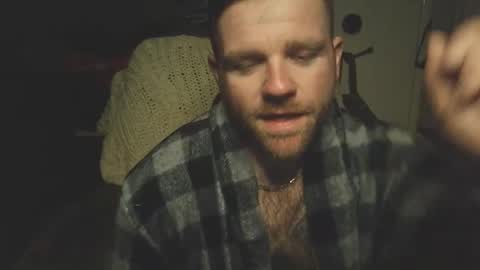 Snapshot of buckwild69204 chatting on February 15, 4:36 am buckwild69204 online show from February 15, 4:36 am