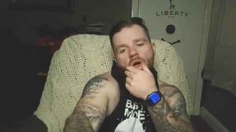 Snapshot of buckwild69204 chatting on February 24, 11:52 pm buckwild69204 online show from February 24, 11:52 pm