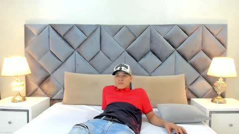 Buda y Cataleya online show from November 19, 3:12 pm