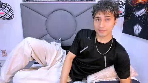 Buddy Whitte online show from January 10, 2:41 pm