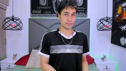 Snapshot of buddy_whitte chatting on March 3, 3:51 pm Buddy Whitte online show from March 3, 3:51 pm