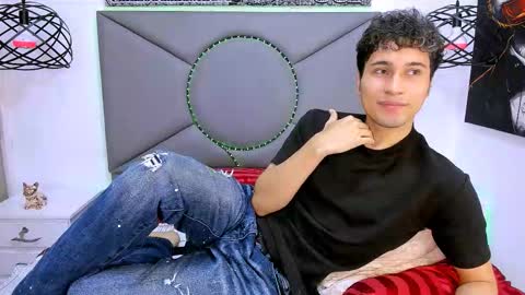 Snapshot of buddy_whitte chatting on March 14, 3:50 pm Buddy Whitte online show from March 14, 3:50 pm