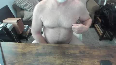 Snapshot of budnsocalii chatting on February 19, 8:05 pm Bud online show from February 19, 8:05 pm