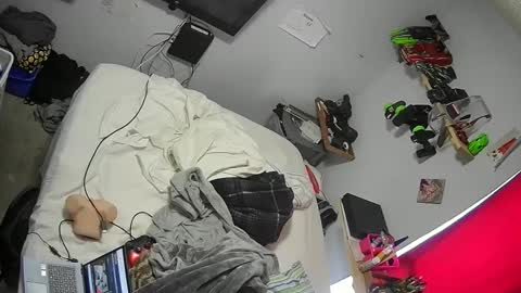 budsonly33 online show from December 4, 5:22 pm