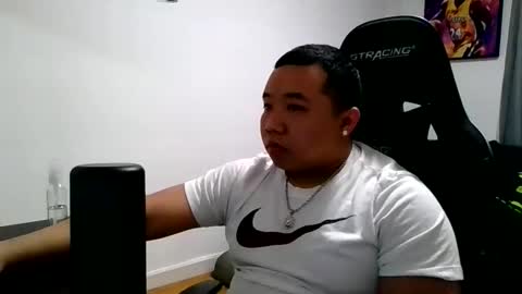 buffsexyman24 online show from March 5, 3:41 pm