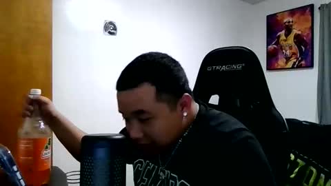 buffsexyman24 online show from March 8, 2:04 am