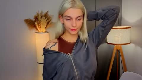 Snapshot of buffycabler chatting on November 20, 8:30 pm buffycabler online show from November 20, 8:30 pm